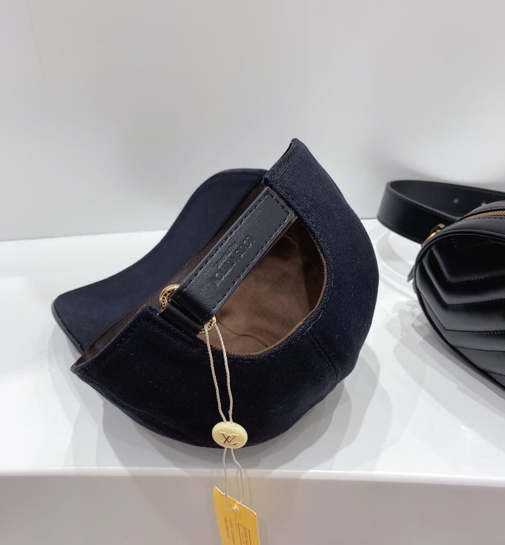 Louis Vuitton Be My Cap Black LV Cap