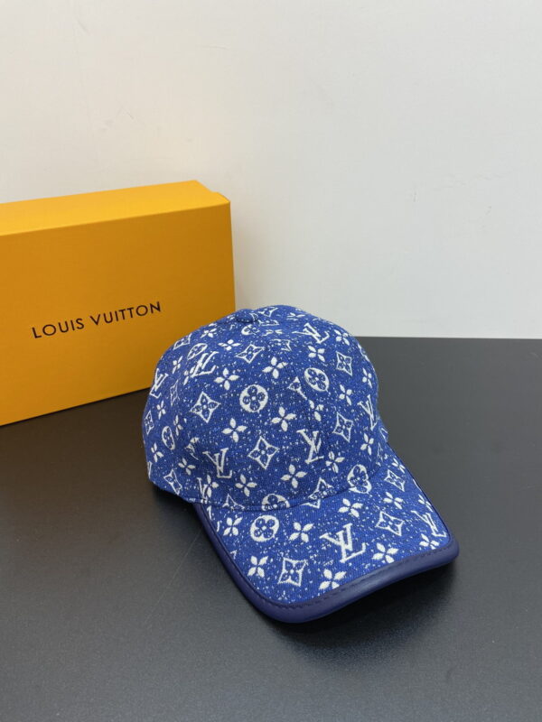 Louis Vuitton Be My Cap Blue LV Cap