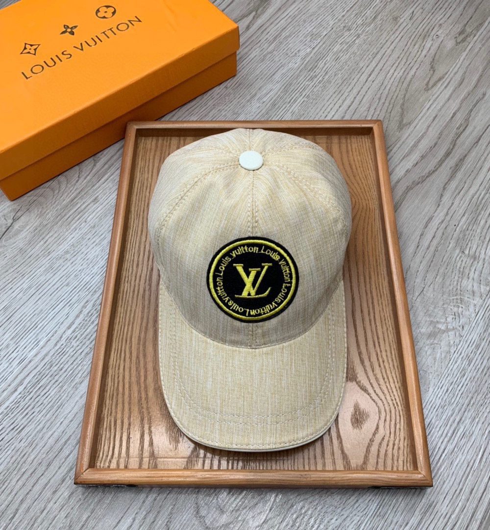 Louis Vuitton Be My Cap In Beige