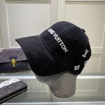 Louis Vuitton Be My Cap In Black