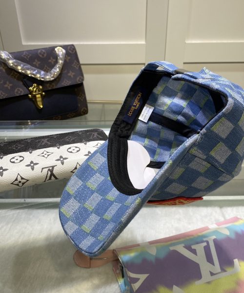Louis Vuitton Be My Cap In Blue