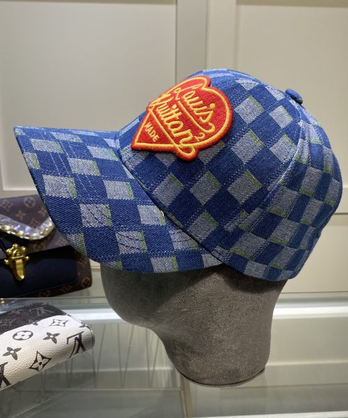 Louis Vuitton Be My Cap In Blue