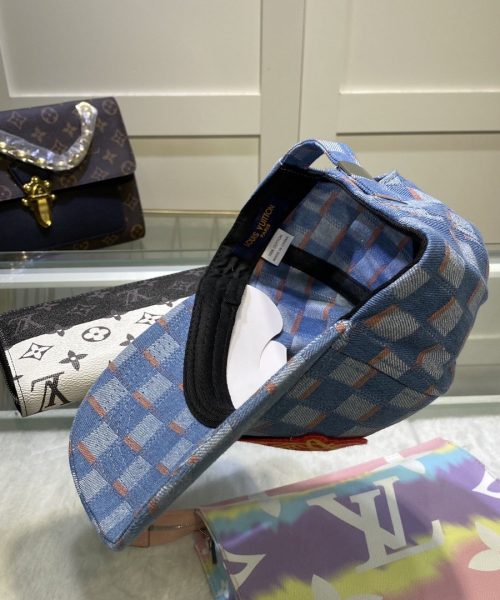 Louis Vuitton Be My Cap In Blue