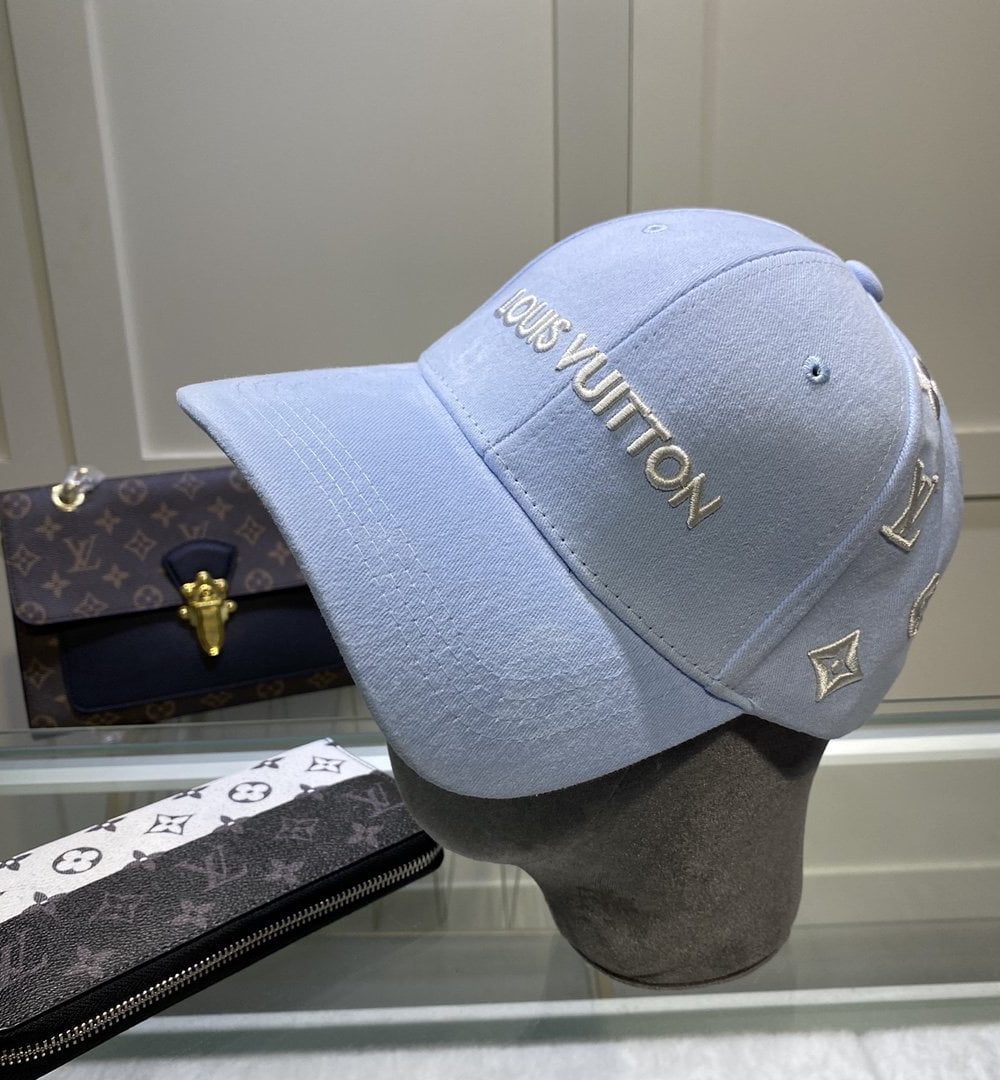 Louis Vuitton Be My Cap In Blue