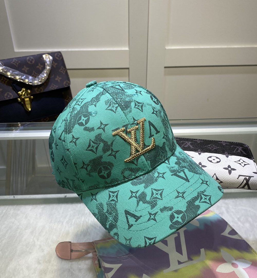 Louis Vuitton Be My Cap In Green