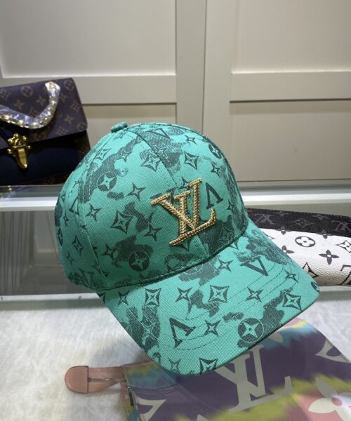 Louis Vuitton Be My Cap In Green