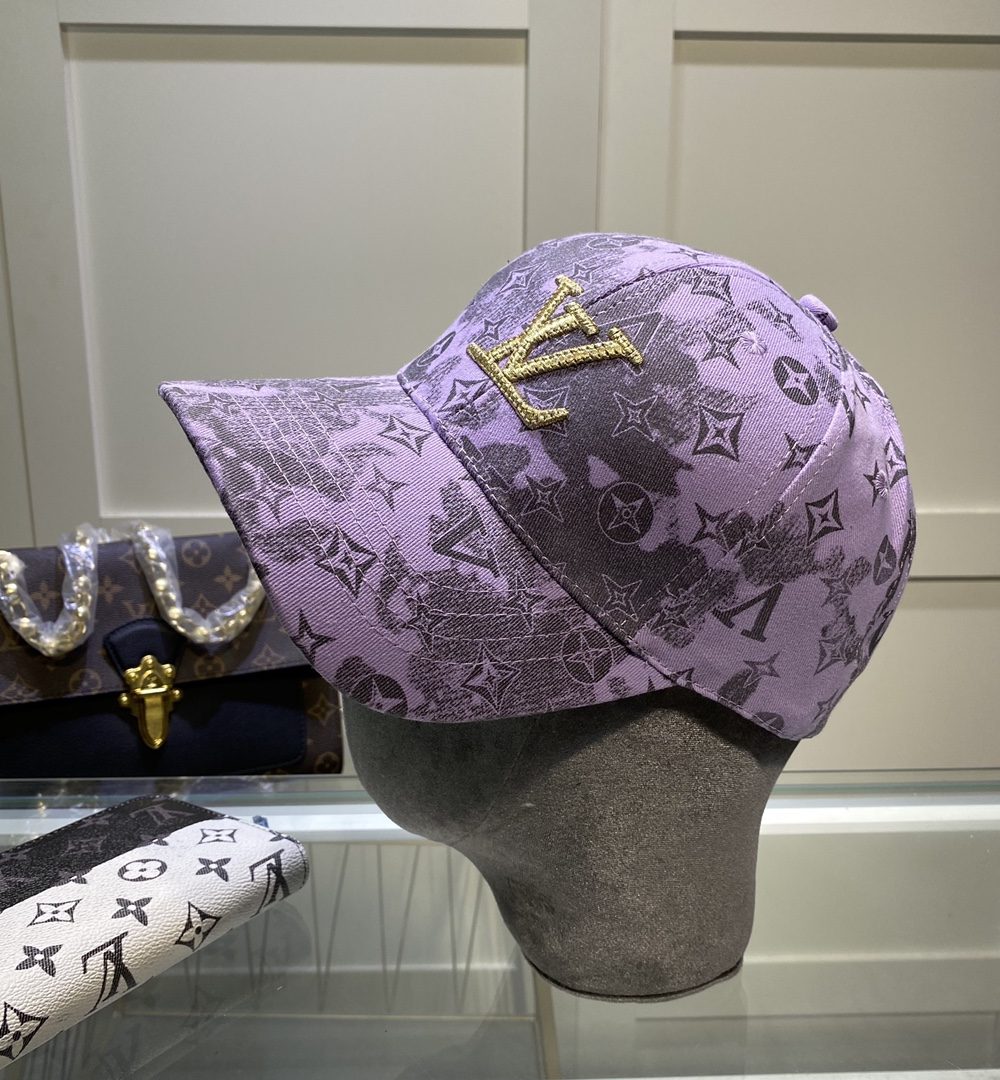 Louis Vuitton Be My Cap In Purple