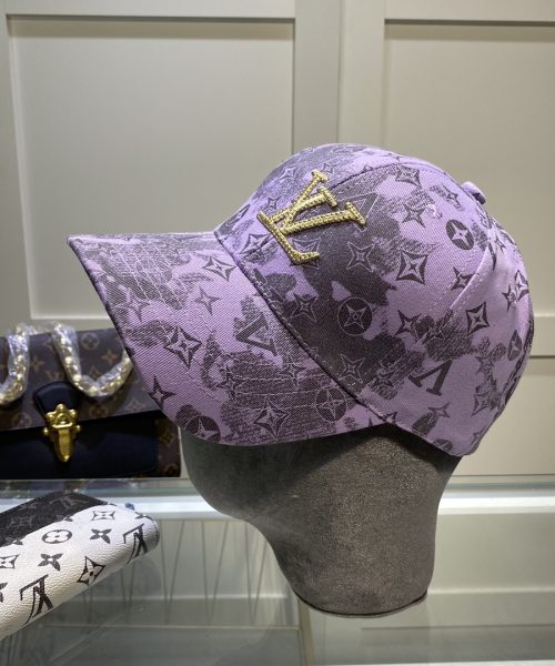 Louis Vuitton Be My Cap In Purple