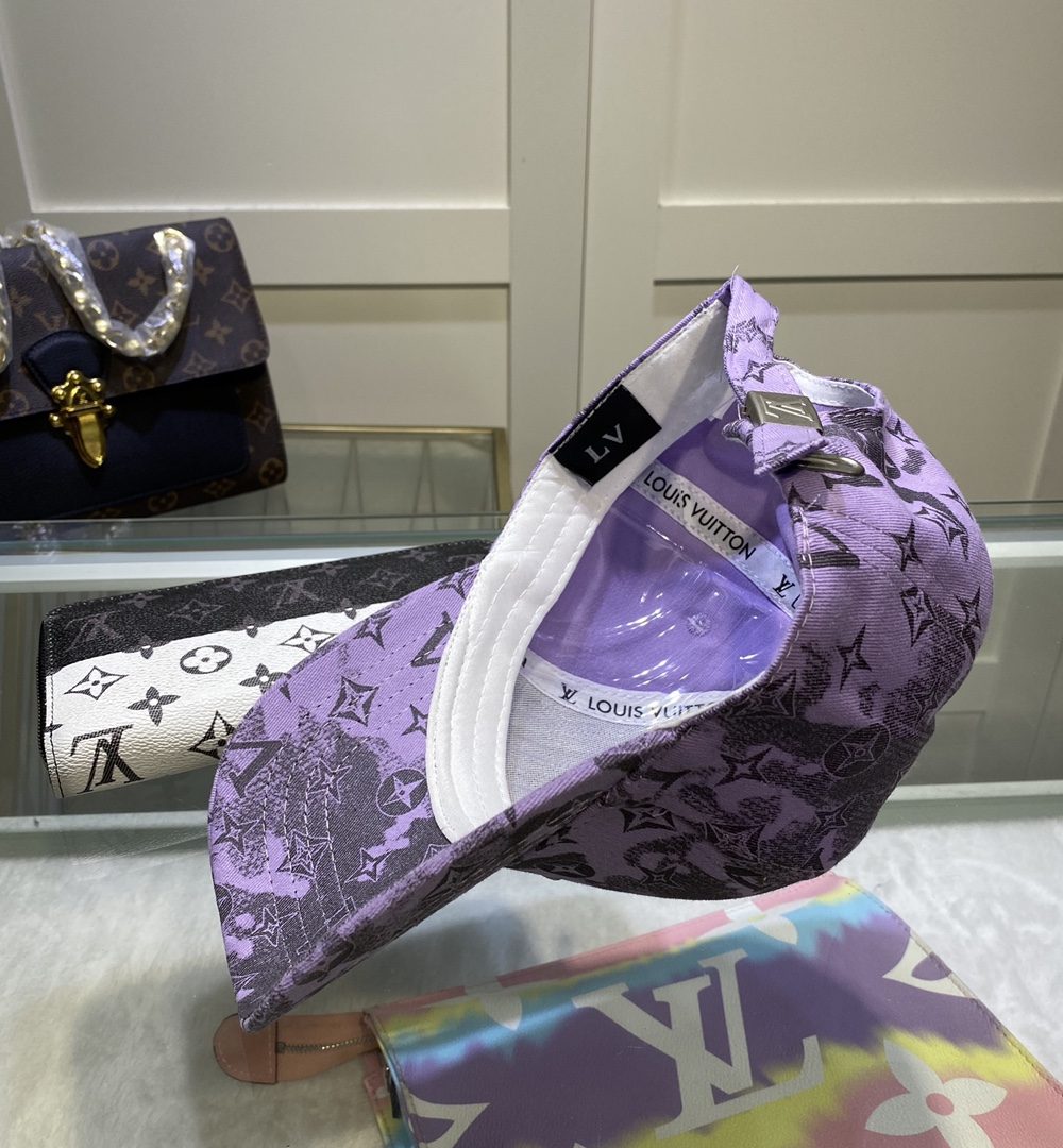 Louis Vuitton Be My Cap In Purple