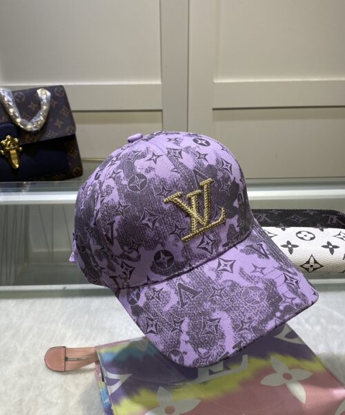 Louis Vuitton Be My Cap In Purple