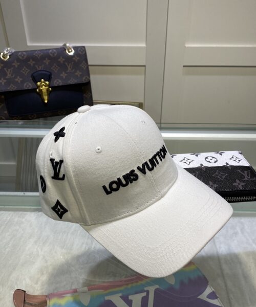 Louis Vuitton Be My Cap In White