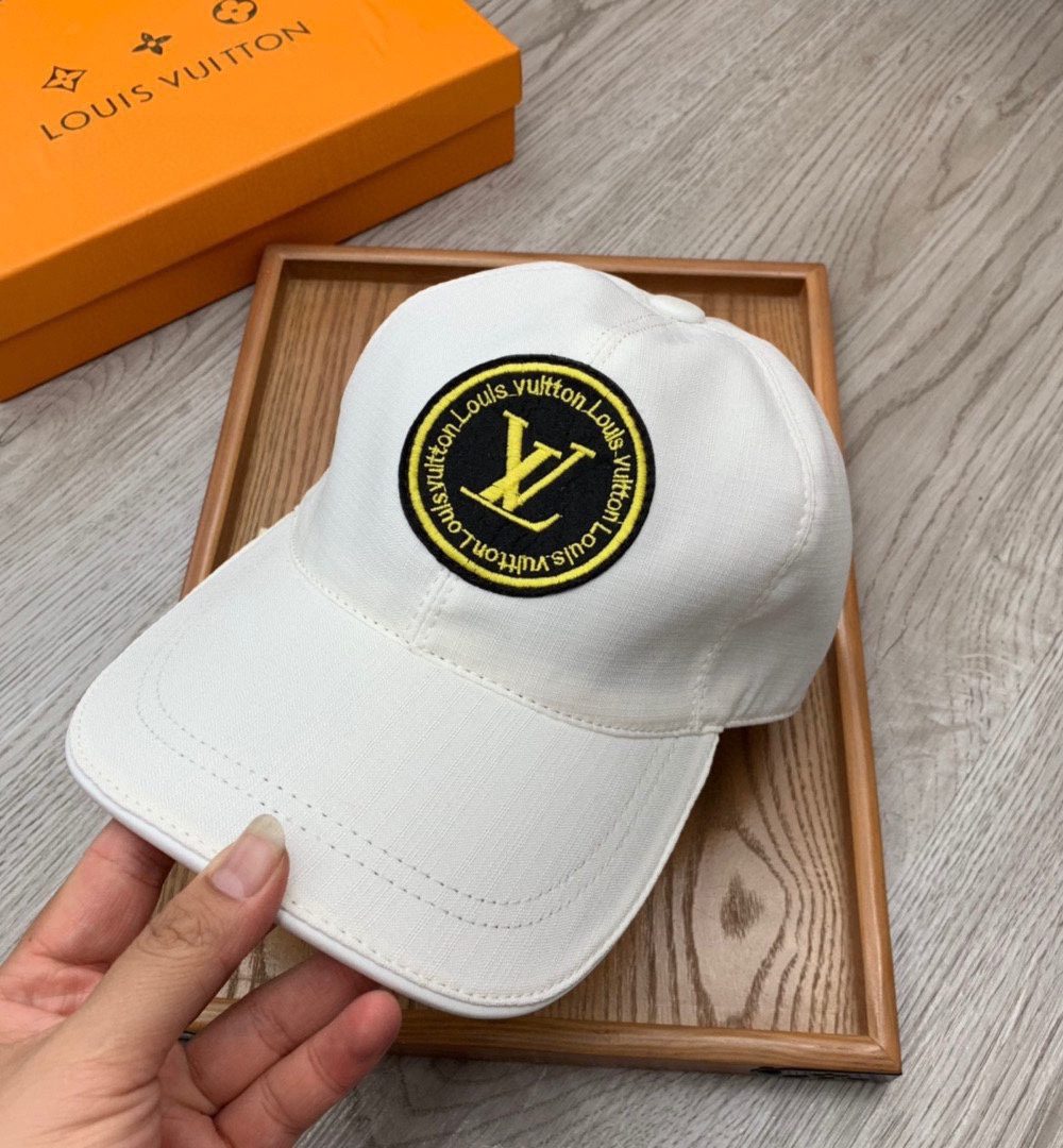 Louis Vuitton Be My Cap In White