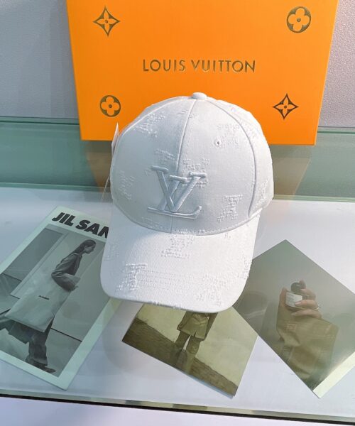 Louis Vuitton Be My Cap In White
