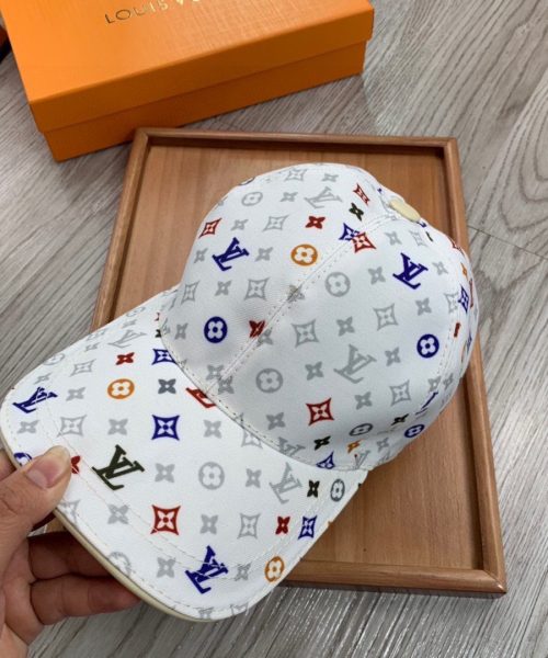 Louis Vuitton Be My Cap In White