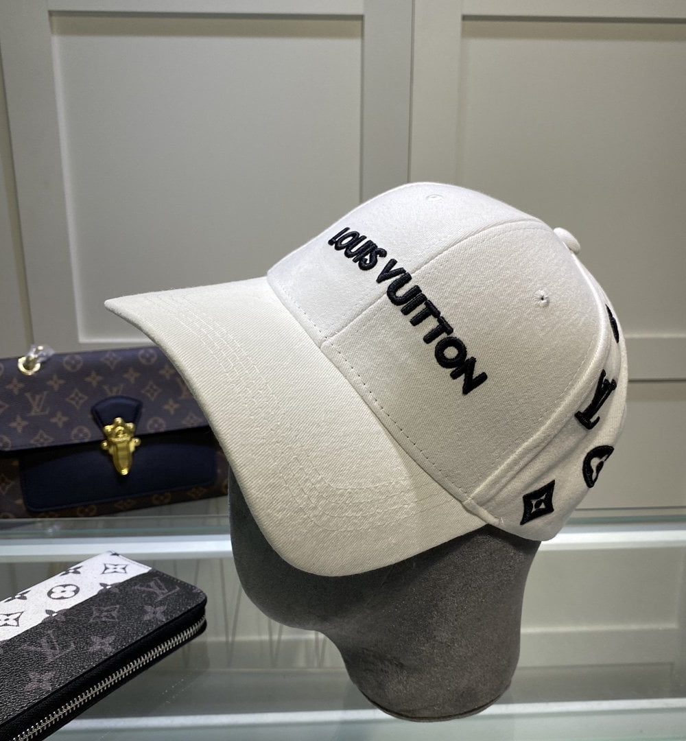 Louis Vuitton Be My Cap In White
