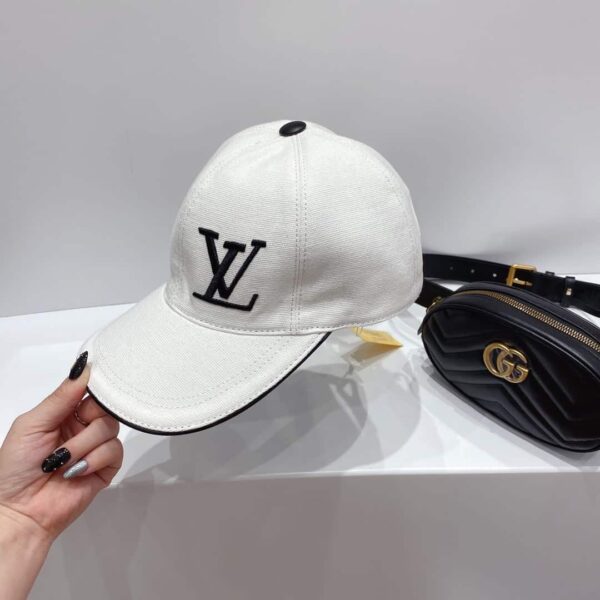Louis Vuitton Be My Cap White LV Cap