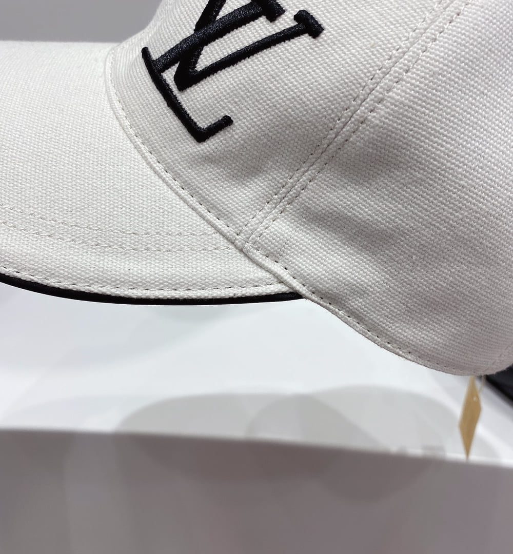Louis Vuitton Be My Cap White LV Cap