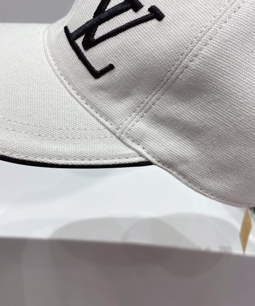 Louis Vuitton Be My Cap White LV Cap
