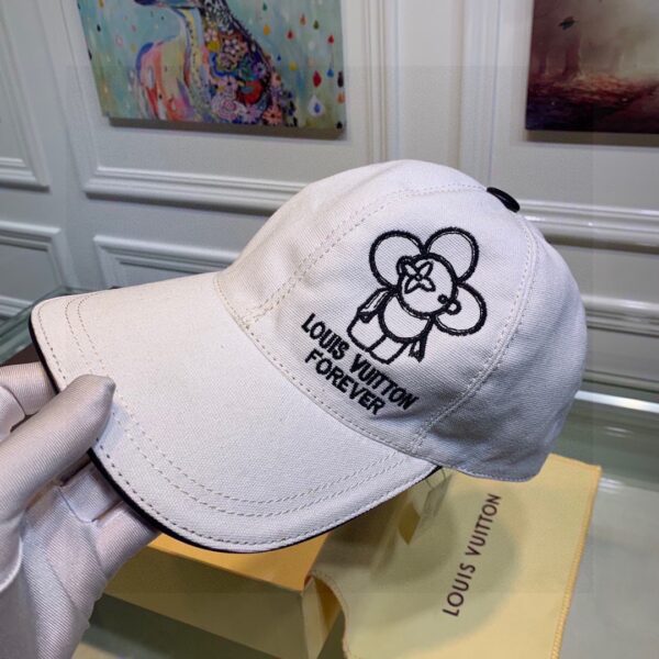 Louis Vuitton Be My Cap White LV Cap