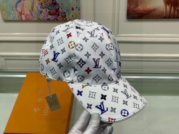 Louis Vuitton Be My Cap White LV Cap