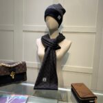 Louis Vuitton Beanie & Scarf Set In Black 