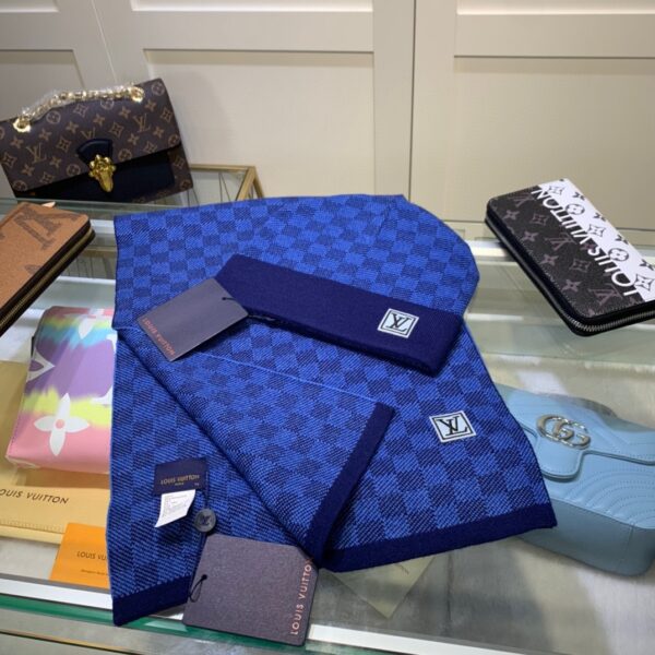 Louis Vuitton Beanie & Scarf Set In Blue