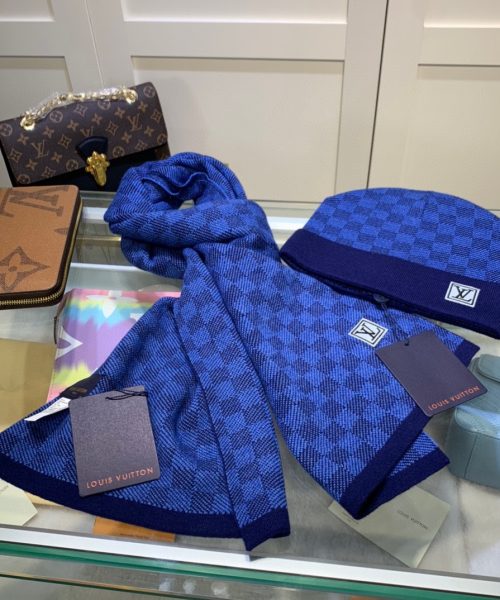 Louis Vuitton Beanie & Scarf Set In Blue 