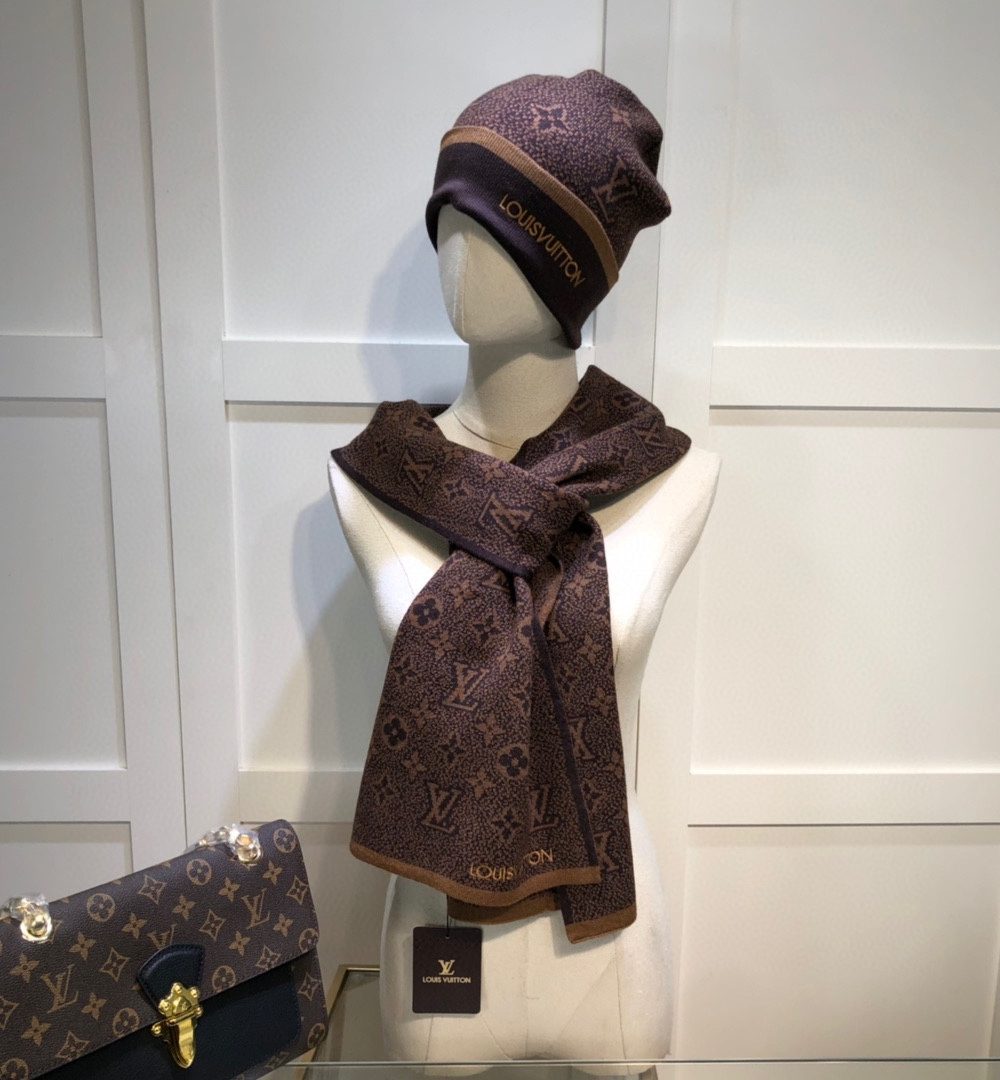Louis Vuitton Beanie & Scarf Set In Brown 