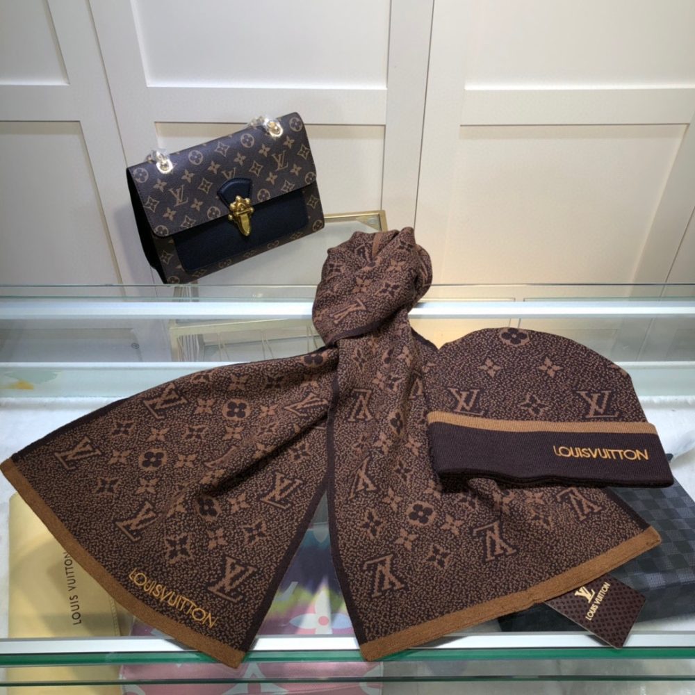 Louis Vuitton Beanie & Scarf Set In Brown  - Image 4