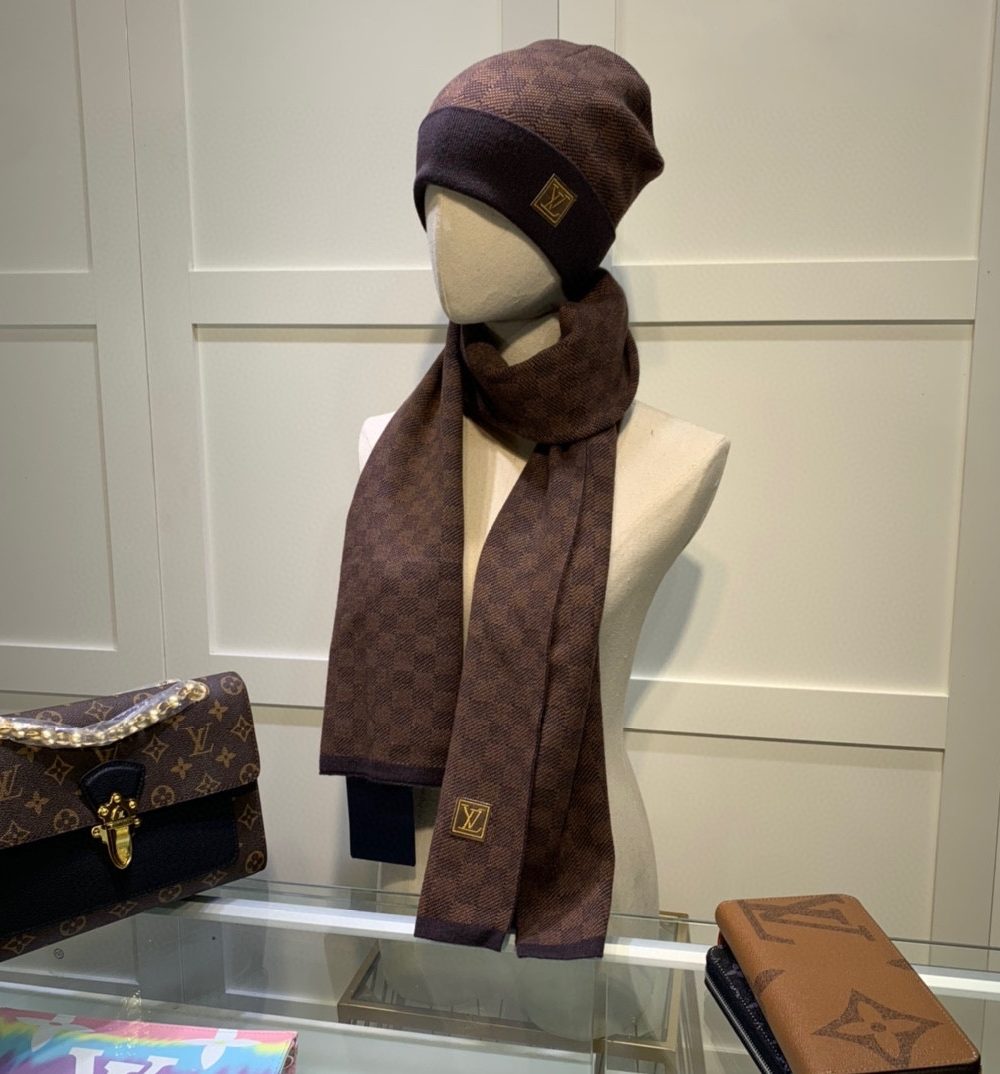 Louis Vuitton Beanie & Scarf Set In Brown 