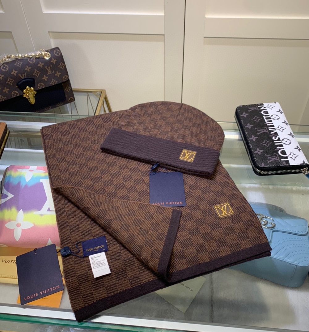 Louis Vuitton Beanie & Scarf Set In Brown 