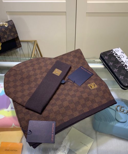 Louis Vuitton Beanie & Scarf Set In Brown 