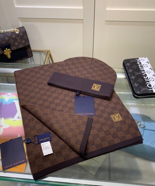 Louis Vuitton Beanie & Scarf Set In Brown 