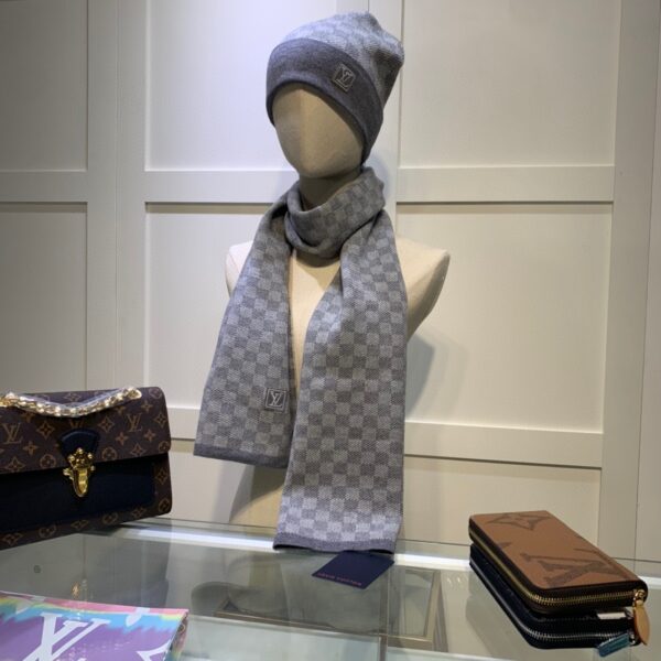 Louis Vuitton Beanie & Scarf Set In Grey 