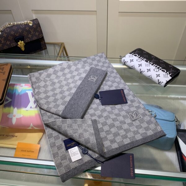 Louis Vuitton Beanie & Scarf Set In Grey 