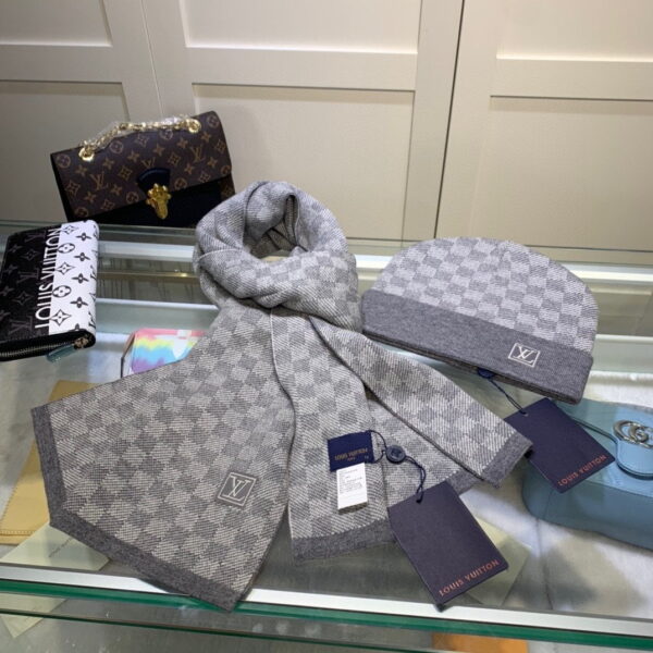 Louis Vuitton Beanie & Scarf Set In Grey 