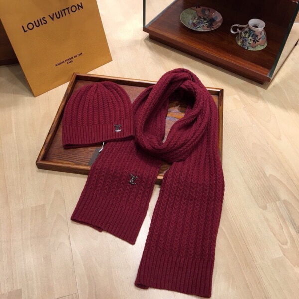 Louis Vuitton Beanie & Scarf Set In Red