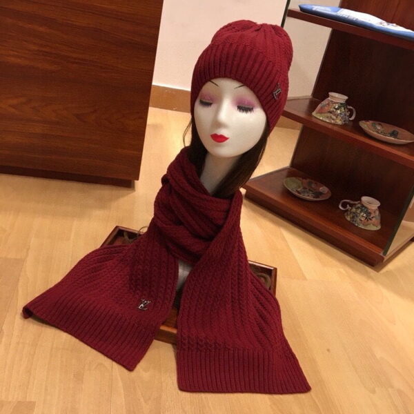 Louis Vuitton Beanie & Scarf Set In Red