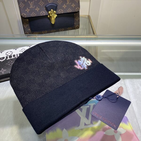 Louis Vuitton Beanie In Black LV Headwear
