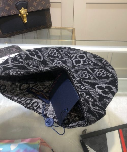 Louis Vuitton Beanie In Black LV Headwear