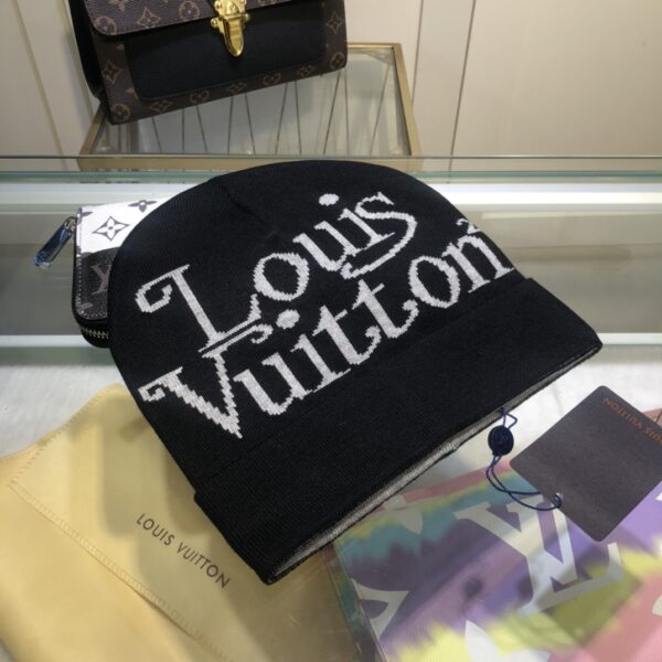 Louis Vuitton Beanie In Black LV Headwear
