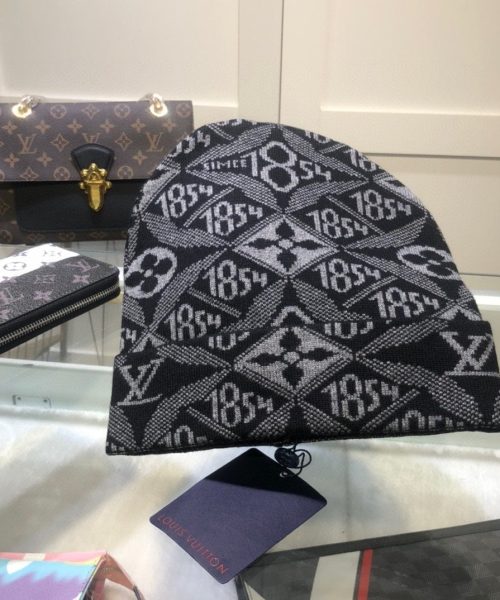 Louis Vuitton Beanie In Black LV Headwear