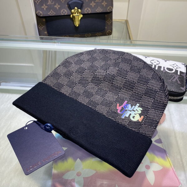Louis Vuitton Beanie In Black LV Headwear
