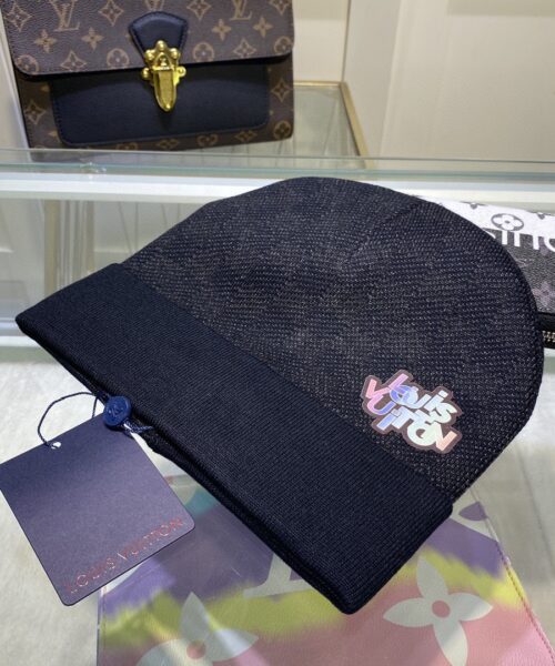 Louis Vuitton Beanie In Black LV Headwear