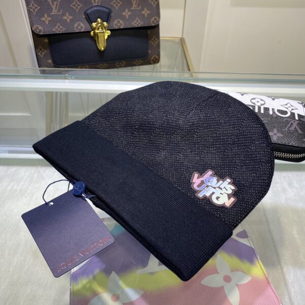 Louis Vuitton Beanie In Black LV Headwear