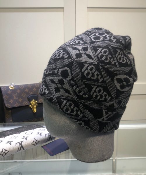 Louis Vuitton Beanie In Black LV Headwear
