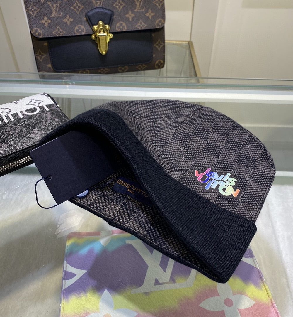 Louis Vuitton Beanie In Black LV Headwear