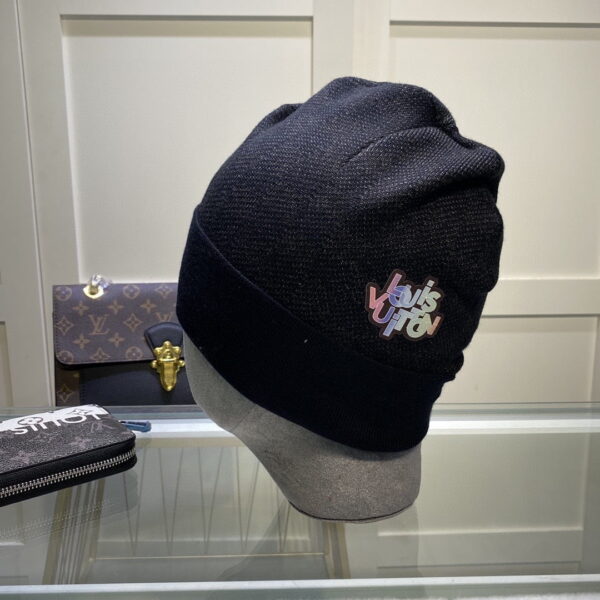 Louis Vuitton Beanie In Black LV Headwear