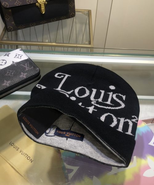 Louis Vuitton Beanie In Black LV Headwear