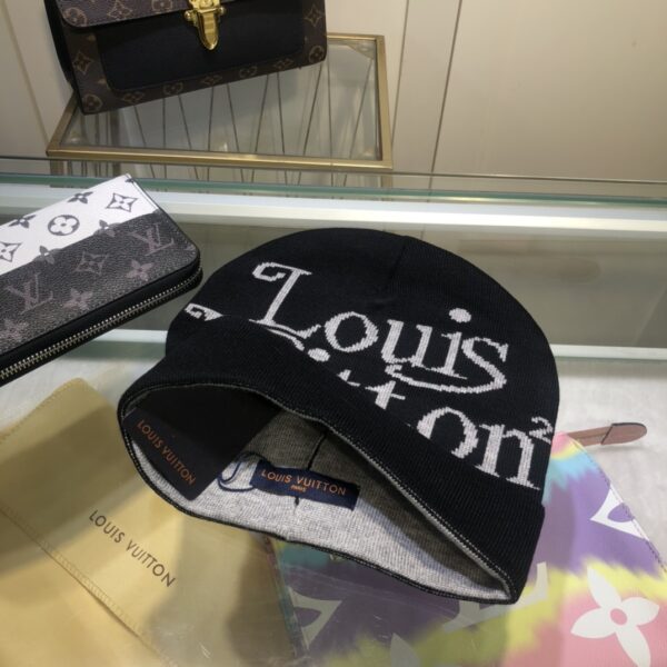 Louis Vuitton Beanie In Black LV Headwear